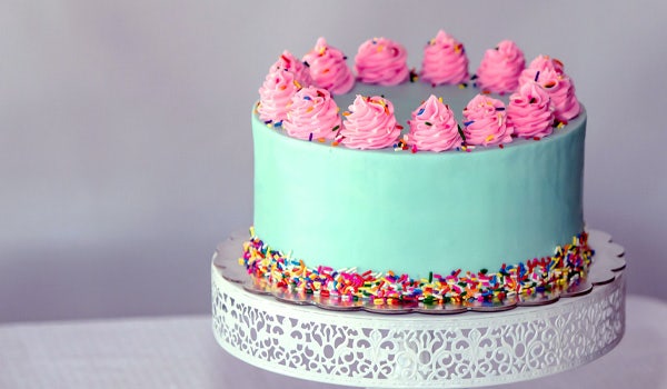 10 interesting cake supplies