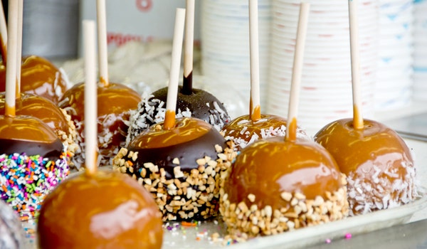 caramel dipped apples