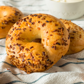 Par-Baked Onion Bagel - (78/4oz)