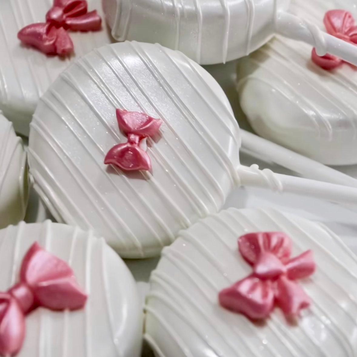 white peppermint cakecicles